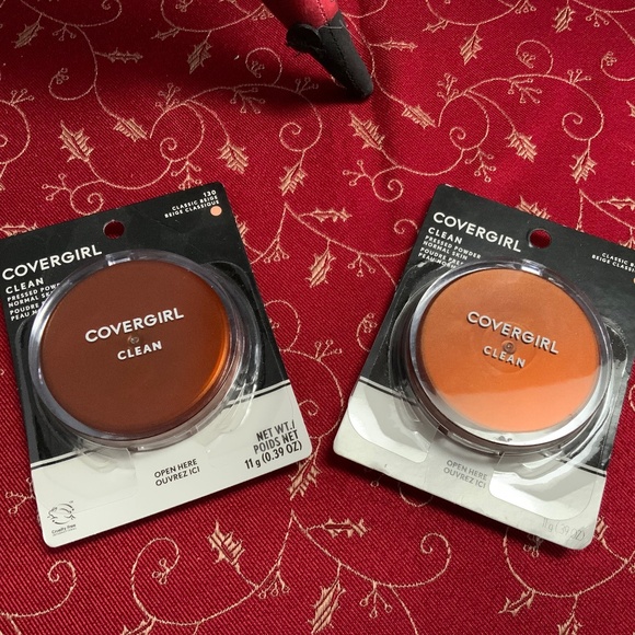 Two Brand New in Package Covergirl Clean Pressed Powder - Picture 1 of 3